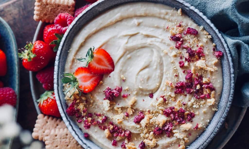 Vegan cheesecake dip