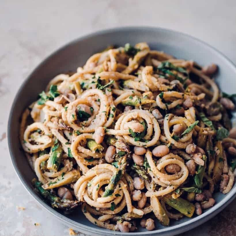 lemon asparagus pasta with navy beans