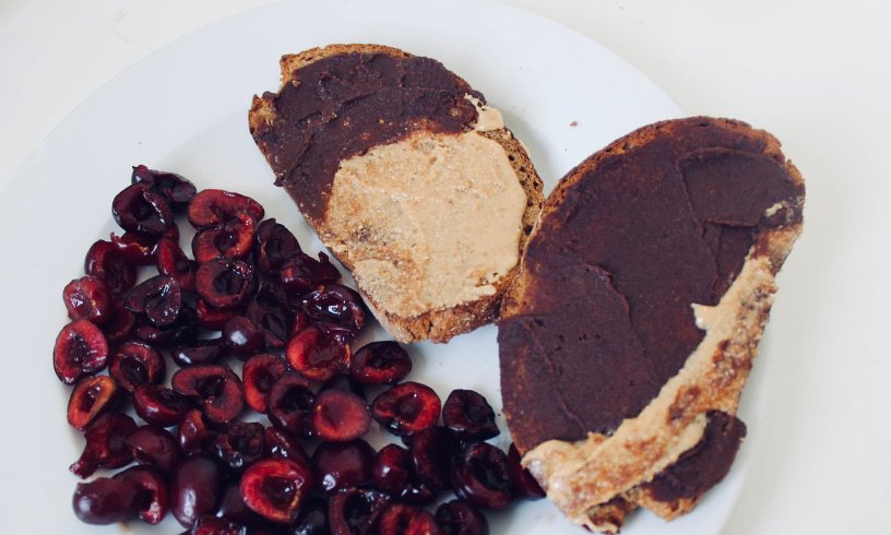 Vegan toast ideas with peanut butter and chocolate